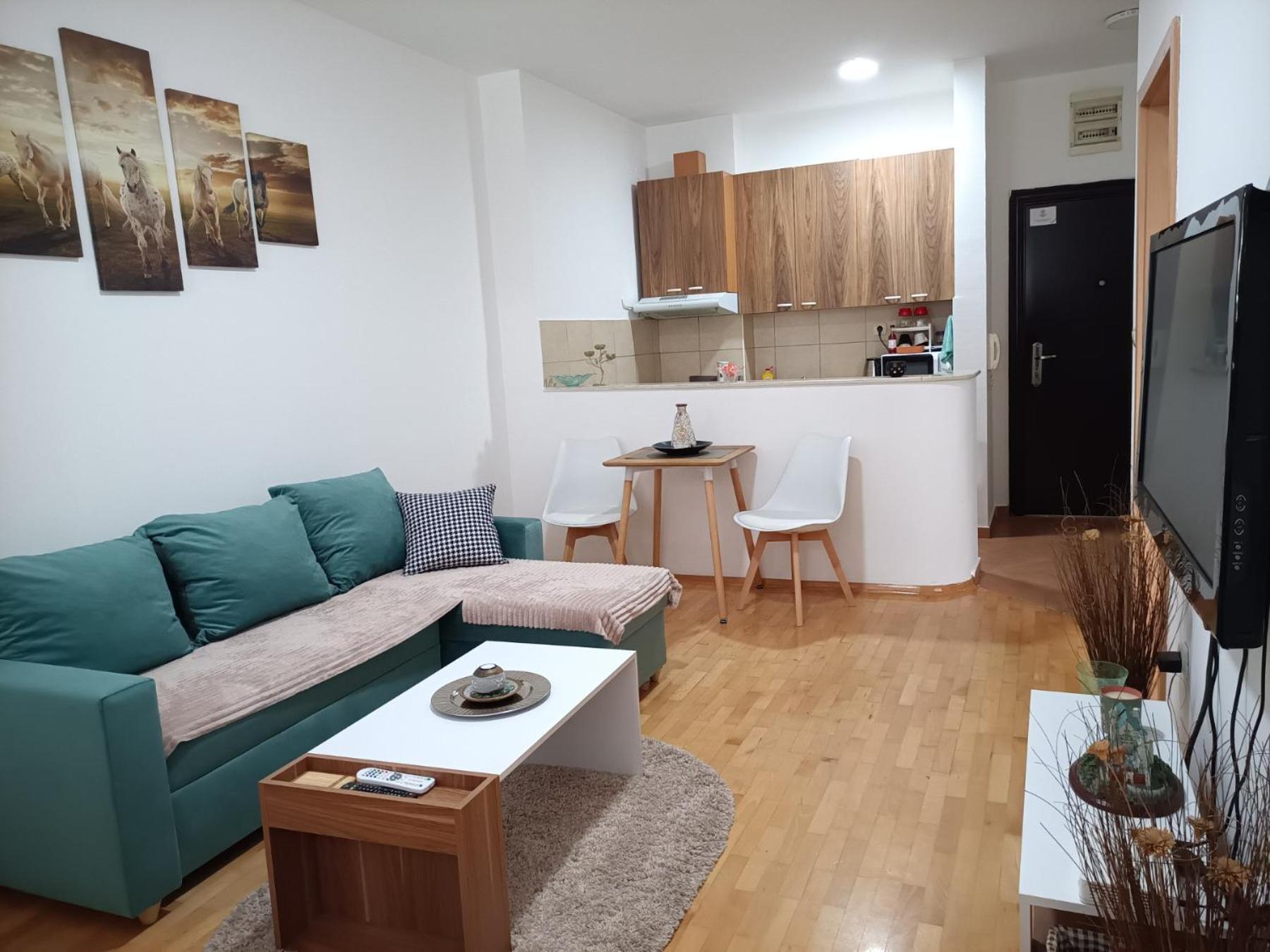 Centar Apartment Aleks Skopje Room photo